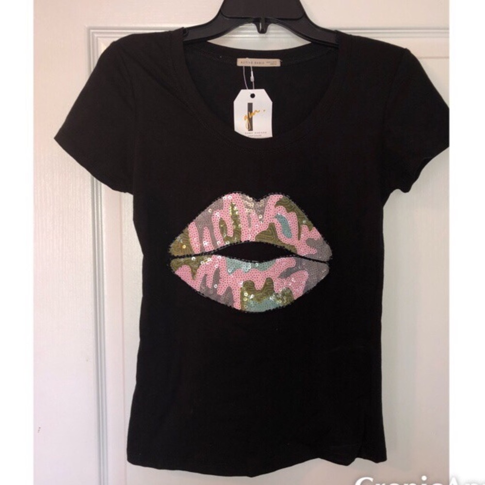 Super cute black spandex tee